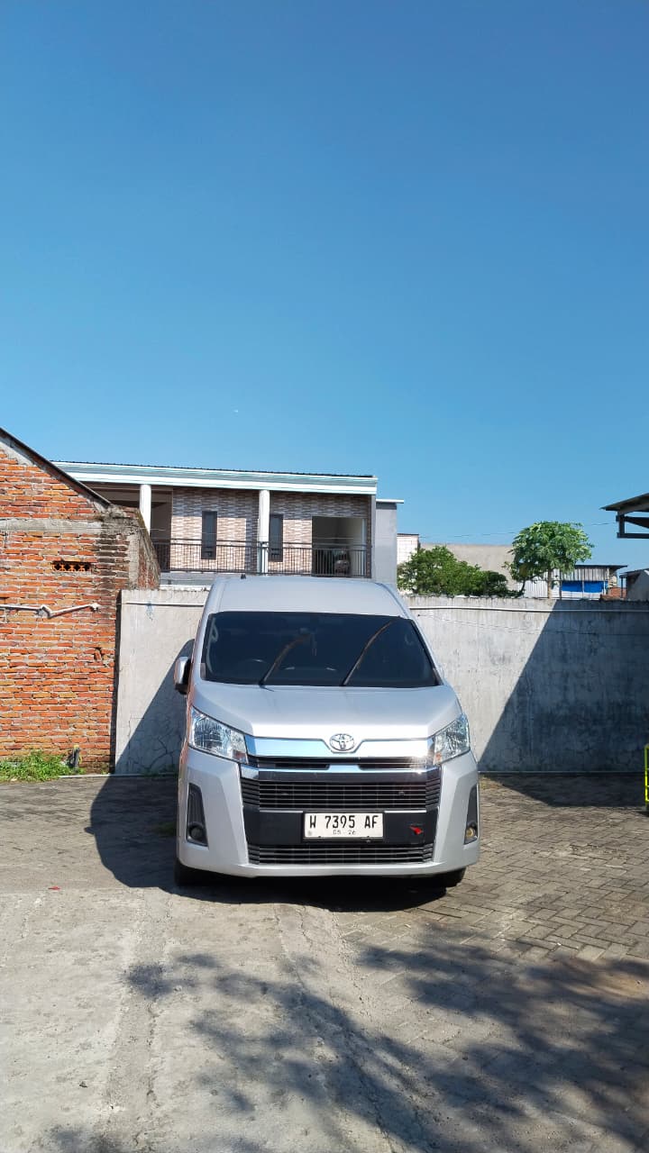 Transportasi Nyaman di Jawa Timur: Sewa & Rental Mobil Surabaya Sidoarjo dengan Sopir Profesional