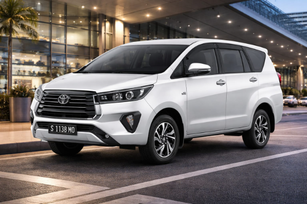 Rental Mobil Innova Surabaya & Sidoarjo: Sewa Mobil dengan Sopir Andal di Jawa Timur